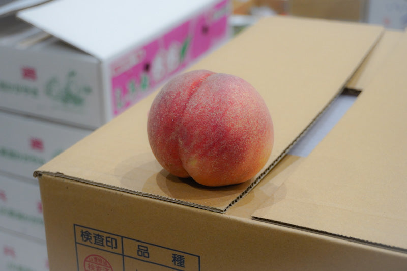 【ご自宅用】 山梨県産 桃 なつっこ/ふくあかり 簡易箱入